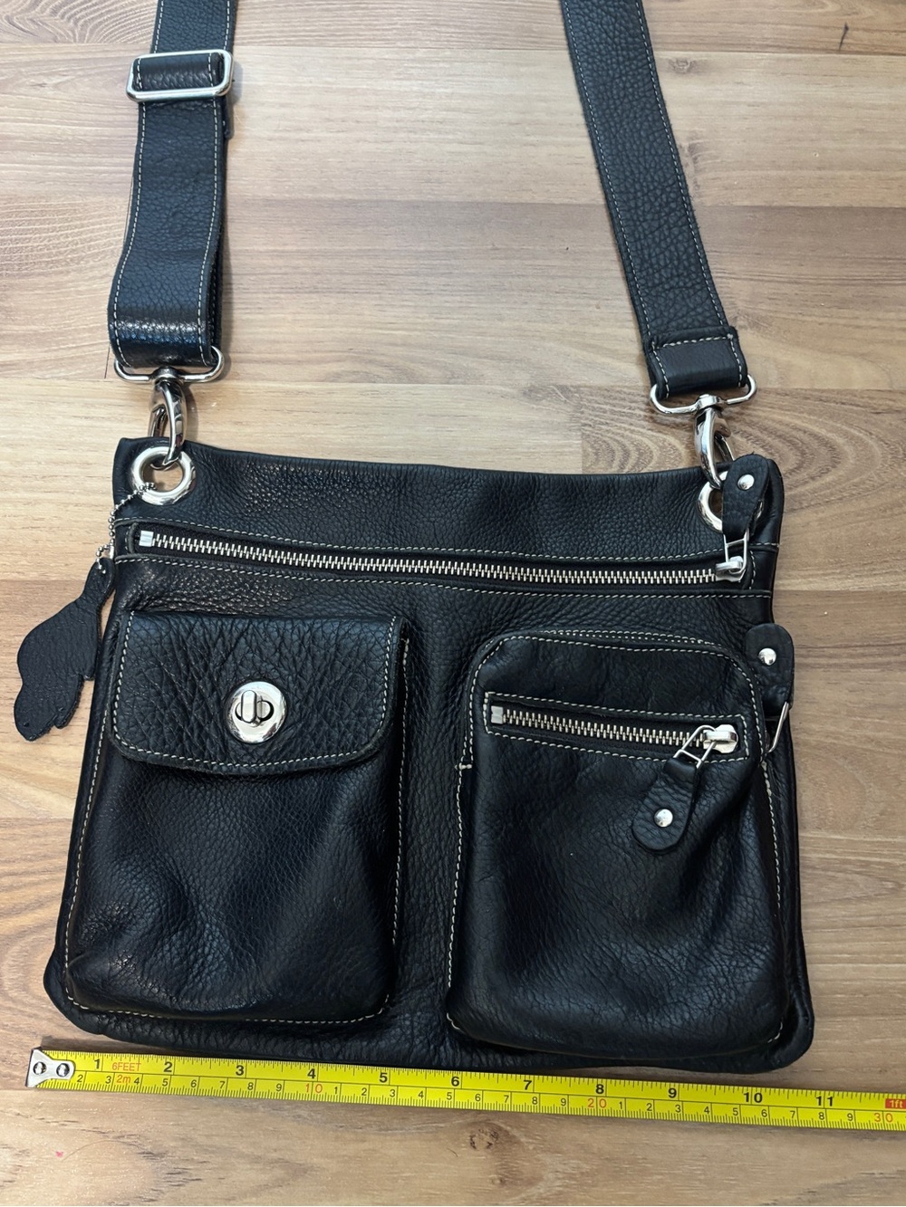 Roots Black Leather Villager Cervino Crossbody Bag Vintage Multi-Pocket EUC